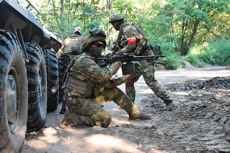 Минобороны показало, что силы специальных операций делают на границе Минобороны показало, что силы специальных операций делают на границе