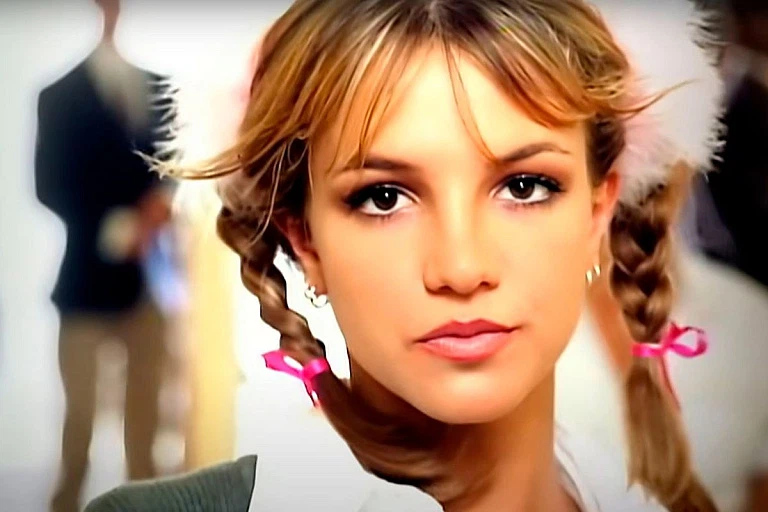 Бритни Спирс перепела свой хит Baby One More Time а капелла Бритни Спирс перепела свой хит Baby One More Time а капелла
