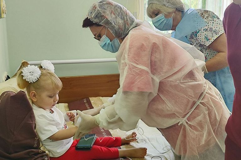 Всей страной: власти собрали деньги на самое дорогое в мире лекарство от СМА Всей страной: власти собрали деньги на самое дорогое в мире лекарство от СМА