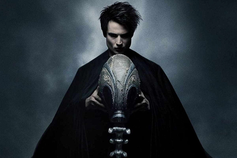 Netflix показал трейлер "Песочного человека" по серии книг Нила Геймана Netflix показал трейлер "Песочного человека" по серии книг Нила Геймана