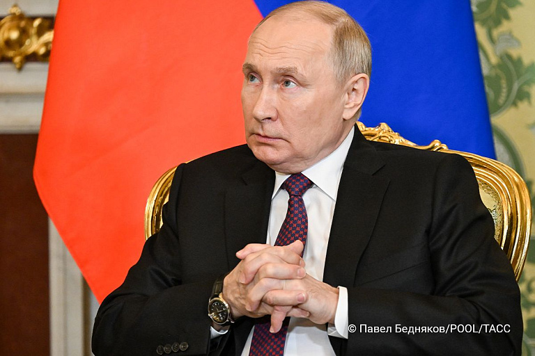 Владимир Путин идет на новые президентские выборы в России Владимир Путин идет на новые президентские выборы в России