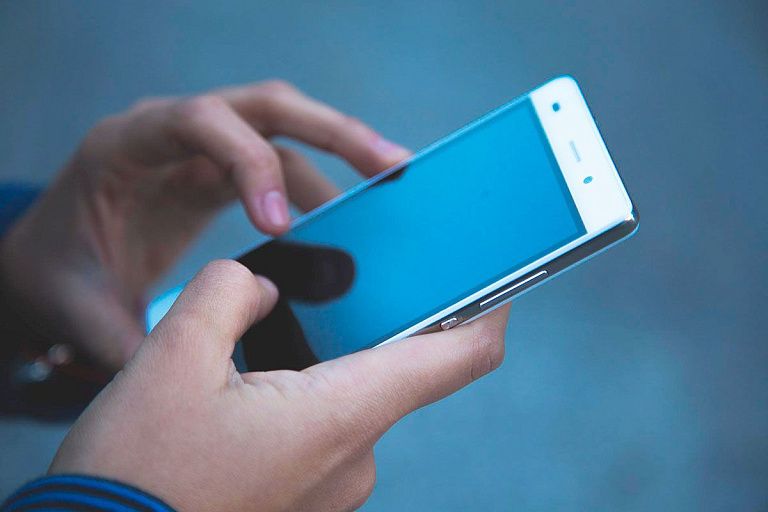 В мире рухнули продажи смартфонов В мире рухнули продажи смартфонов