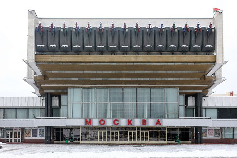 "Чебурашка" на коне: подведены итоги работы госкинотеатров в 2023 году "Чебурашка" на коне: подведены итоги работы госкинотеатров в 2023 году