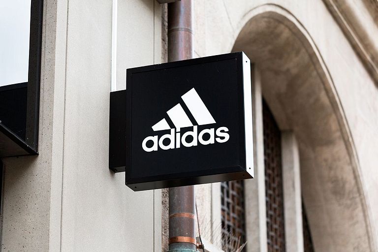 Adidas потерял €100 млн выручки из-за приостановки бизнеса в России Adidas потерял €100 млн выручки из-за приостановки бизнеса в России