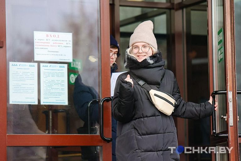 "Даже "Лингвистенок" был сложнее": узнали у школьников про задания на ЦЭ "Даже "Лингвистенок" был сложнее": узнали у школьников про задания на ЦЭ