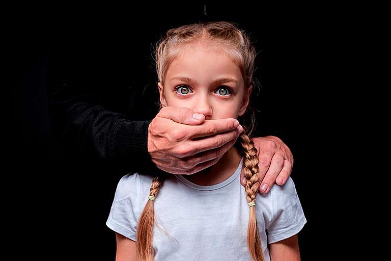 Помогал 10-летним девочкам строить шалаш – в Гродно задержан педофил Помогал 10-летним девочкам строить шалаш – в Гродно задержан педофил