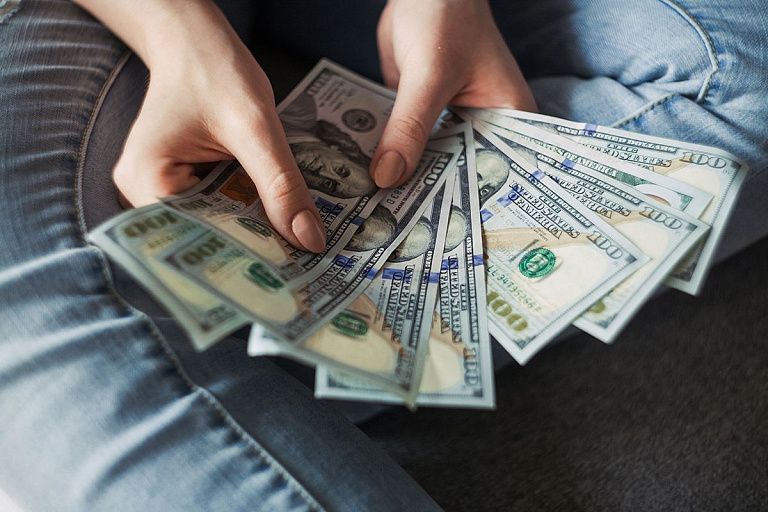 Белорусский рубль укрепляется к доллару, евро и юаню на торгах 14 августа Белорусский рубль укрепляется к доллару, евро и юаню на торгах 14 августа