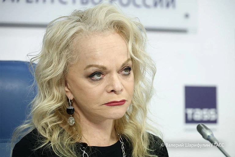 Лариса Долина намерена отвоевать потерянную из-за аферистов квартиру через  суд | tochka.by