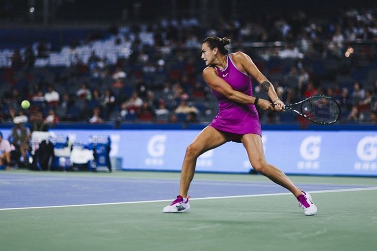 Арина Соболенко уверенно прошла в полуфинал турнира WTA 1000 в Ухане Арина Соболенко уверенно прошла в полуфинал турнира WTA 1000 в Ухане
