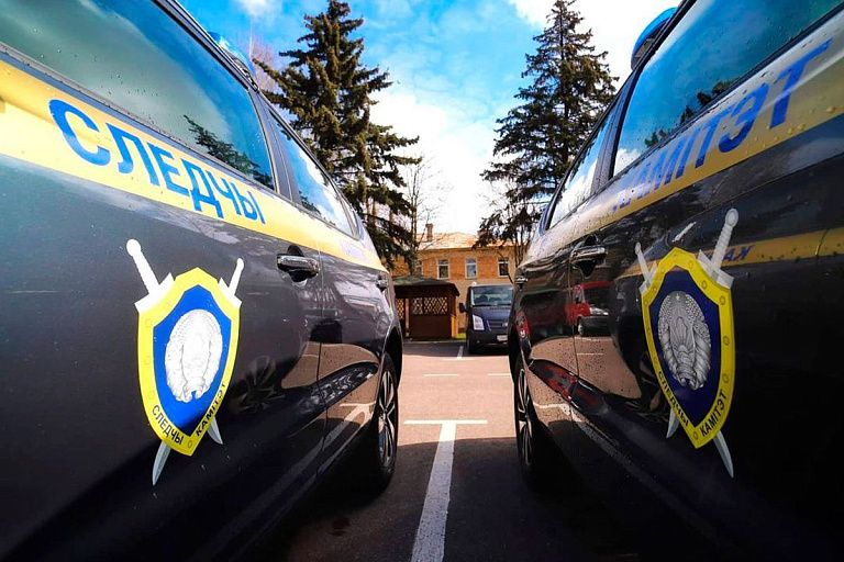 В Дятловском районе мужчина из ревности застрелил бывшую жену В Дятловском районе мужчина из ревности застрелил бывшую жену