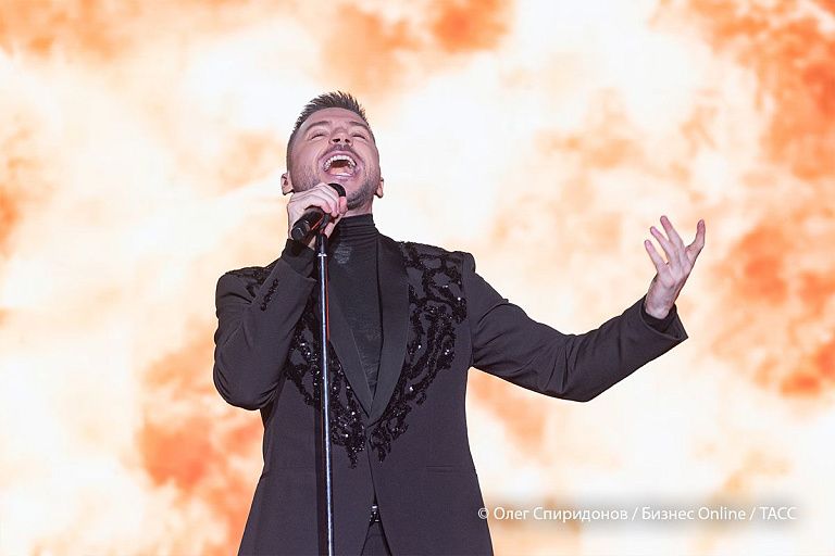 "План пошел по одному месту": Сергей Лазарев разозлился на "Аэрофлот" "План пошел по одному месту": Сергей Лазарев разозлился на "Аэрофлот"