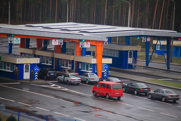 Последний день: с 17 мая в Беларуси перестают выдавать "Зеленые карты" Последний день: с 17 мая в Беларуси перестают выдавать "Зеленые карты"