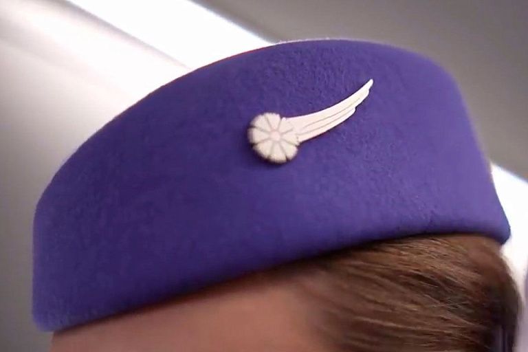 Belavia презентовала новую форму для бортпроводников – выглядит стильно