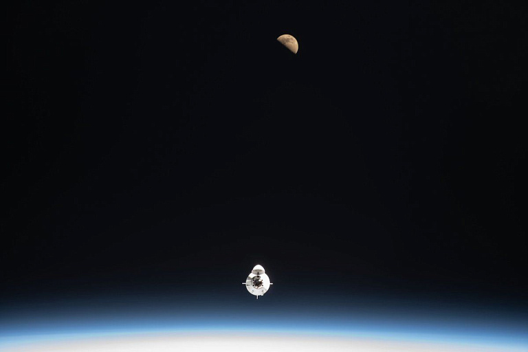 Полет NASA на Луну откладывается до 2026 года Полет NASA на Луну откладывается до 2026 года