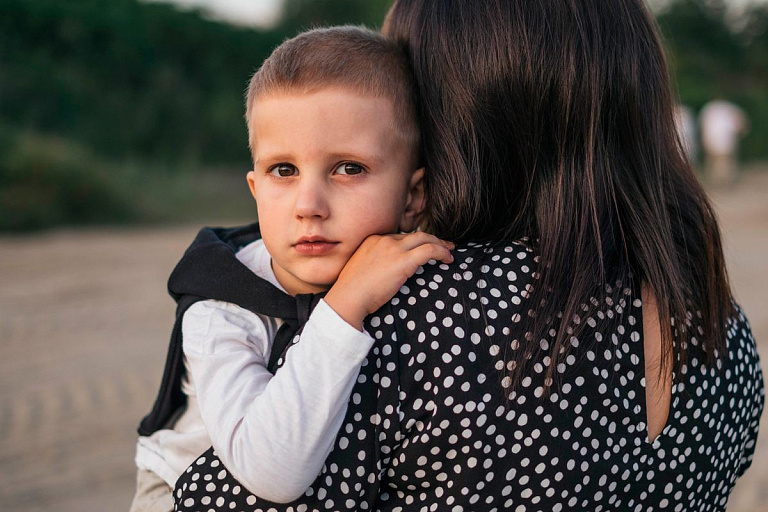 Любовь, которая разрушает: как преодолеть родительские установки Любовь, которая разрушает: как преодолеть родительские установки