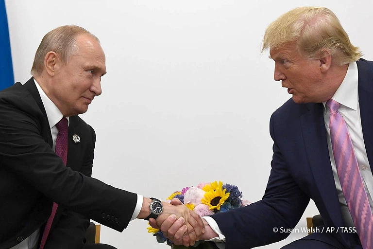 Путин и Трамп провели переговоры: о чем шла речь Путин и Трамп провели переговоры: о чем шла речь