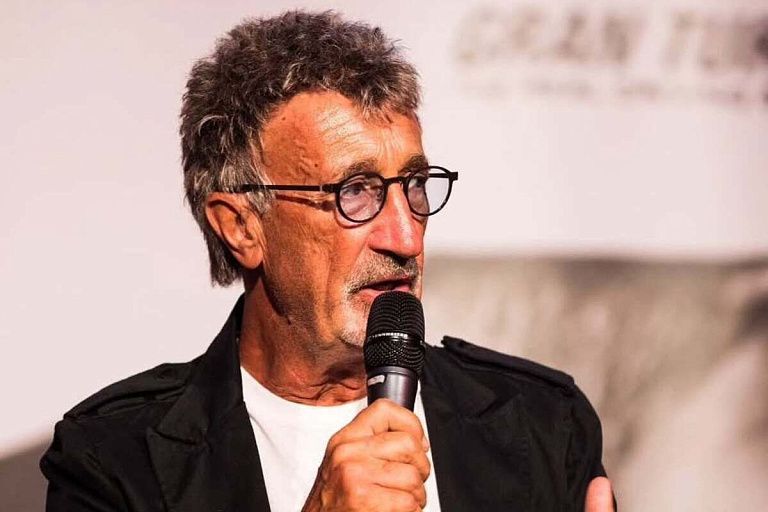 Умер экс-владелец команды "Формулы-1", приведший в спорт Михаэля Шумахера Умер экс-владелец команды "Формулы-1", приведший в спорт Михаэля Шумахера