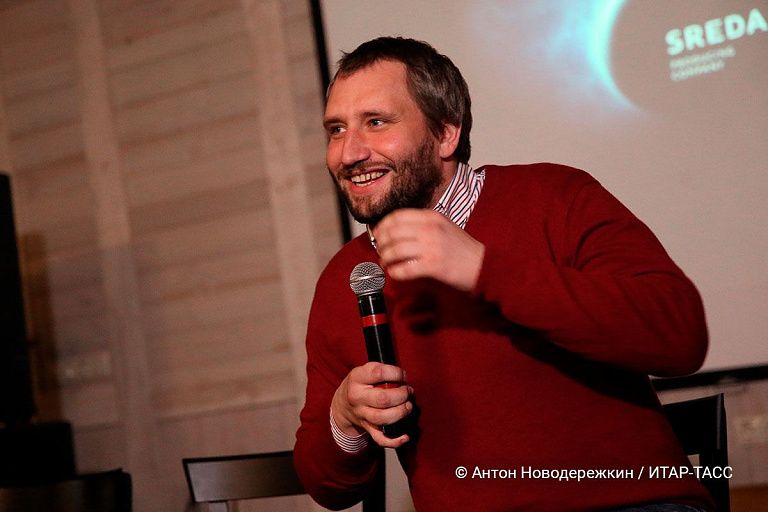 Юрий Быков займется постановкой сериала по роману Льва Толстого Юрий Быков займется постановкой сериала по роману Льва Толстого