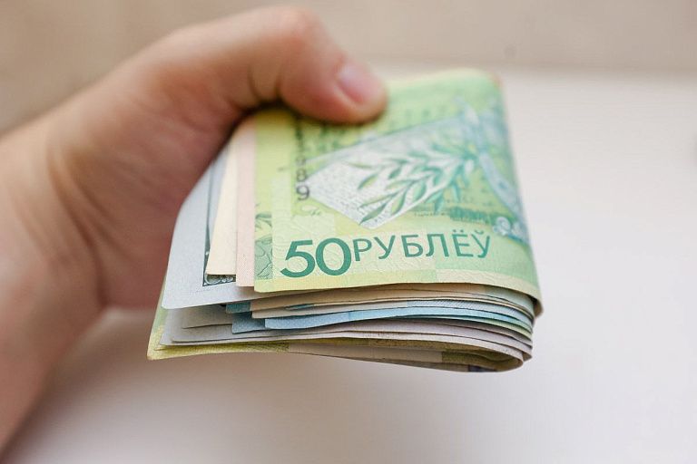 Сущие копейки: средняя зарплата в феврале выросла совсем незначительно Сущие копейки: средняя зарплата в феврале выросла совсем незначительно