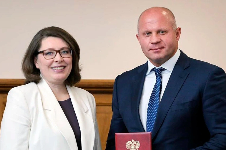 Легендарный боец ММА стал кандидатом наук Легендарный боец ММА стал кандидатом наук
