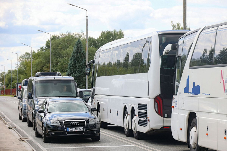 В Беларуси появится самая большая в Европе площадка ожидания возле границы В Беларуси появится самая большая в Европе площадка ожидания возле границы