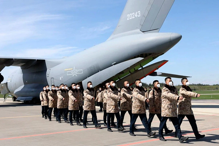Китайские военные прилетели в Беларусь – с какой целью Китайские военные прилетели в Беларусь – с какой целью