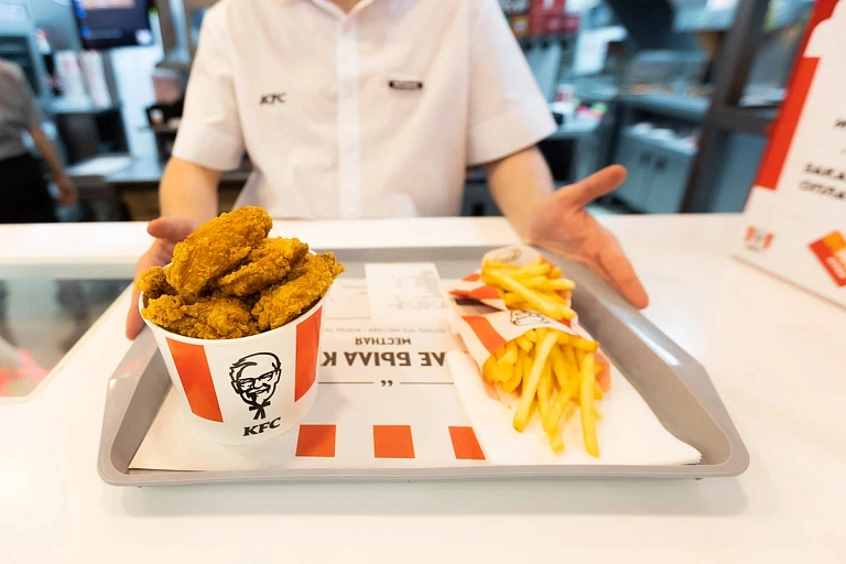 Как готовится фирменная курочка и в чем ее секрет: побывали на кухне KFC Как готовится фирменная курочка и в чем ее секрет: побывали на кухне KFC