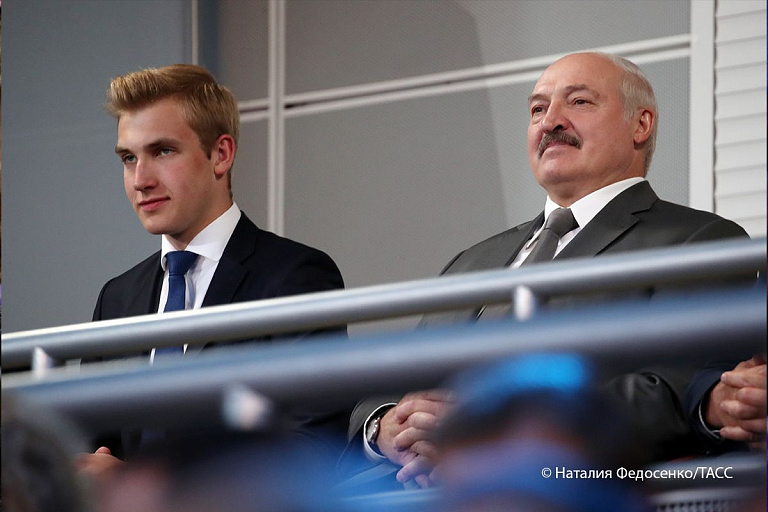 Николай Лукашенко получил президентскую стипендию Николай Лукашенко получил президентскую стипендию